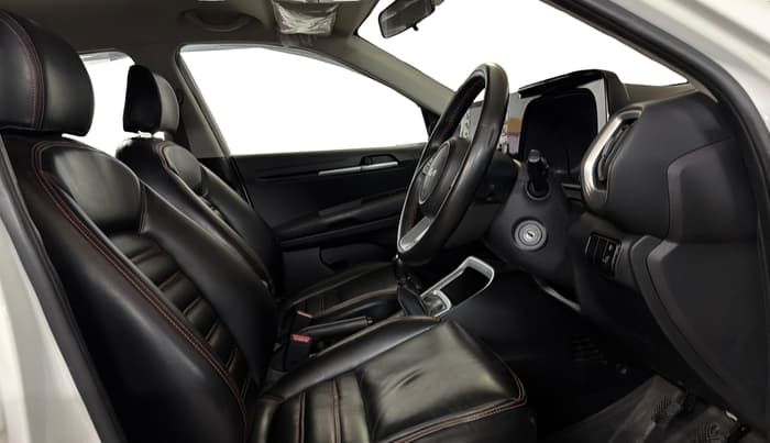 2021 KIA SONET HTK PLUS 1.2, Petrol, Manual, 40,140 km, Right Side Front Door Cabin