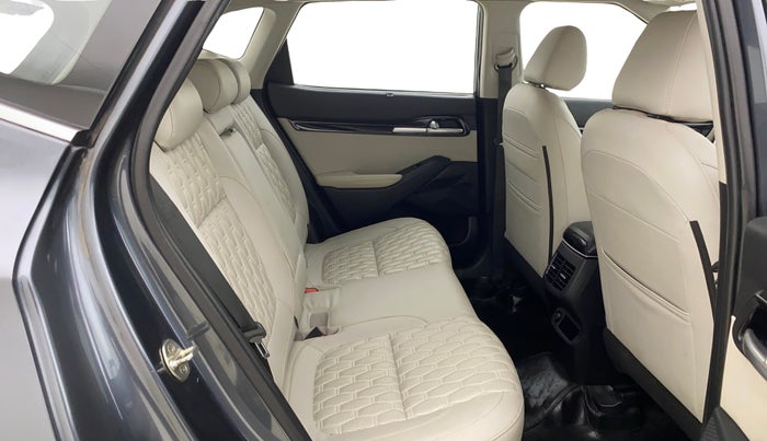 2020 KIA SELTOS HTX IVT 1.5 PETROL, Petrol, Automatic, 81,975 km, Right Side Rear Door Cabin