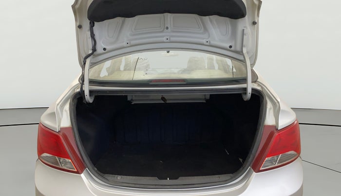 2017 Hyundai Verna 1.6 VTVT SX (O), Petrol, Manual, 74,214 km, Boot Open Zoomed View