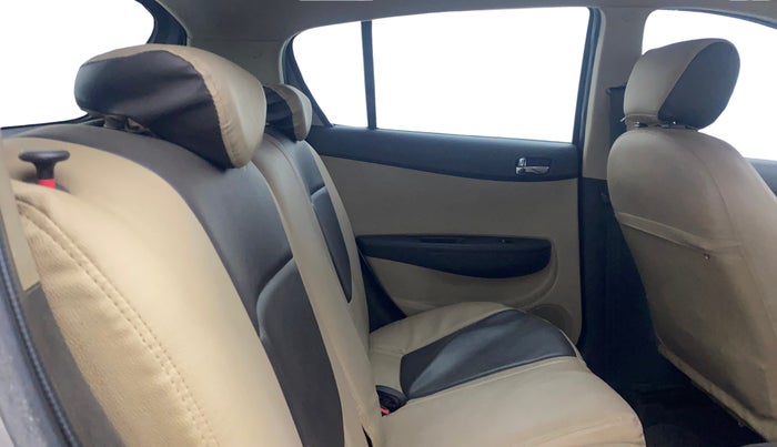 2013 Hyundai i20 ASTA 1.2, Petrol, Manual, 47,552 km, Right Side Rear Door Cabin