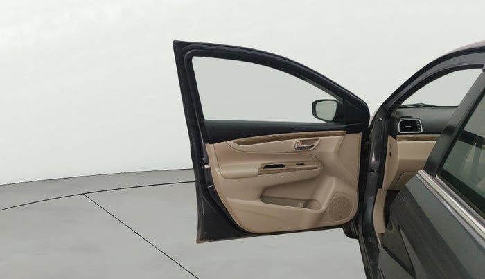 2022 Maruti Ciaz DELTA 1.5 SHVS MT PETROL, Petrol, Manual, 26,728 km, LHS Front Door