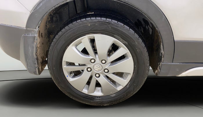 2016 Maruti S Cross ALPHA 1.6, Diesel, Manual, 1,02,946 km, Right Rear Wheel