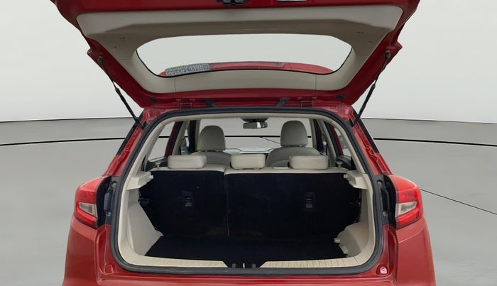 2020 Mahindra XUV300 W8 1.5 DIESEL, Diesel, Manual, 91,617 km, Boot Open Zoomed View