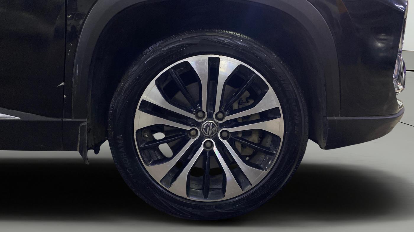 2022 MG HECTOR PLUS SELECT 2.0 DIESEL TURBO MT 7-STR, Diesel, Manual, 94,504 km, Right Front Wheel