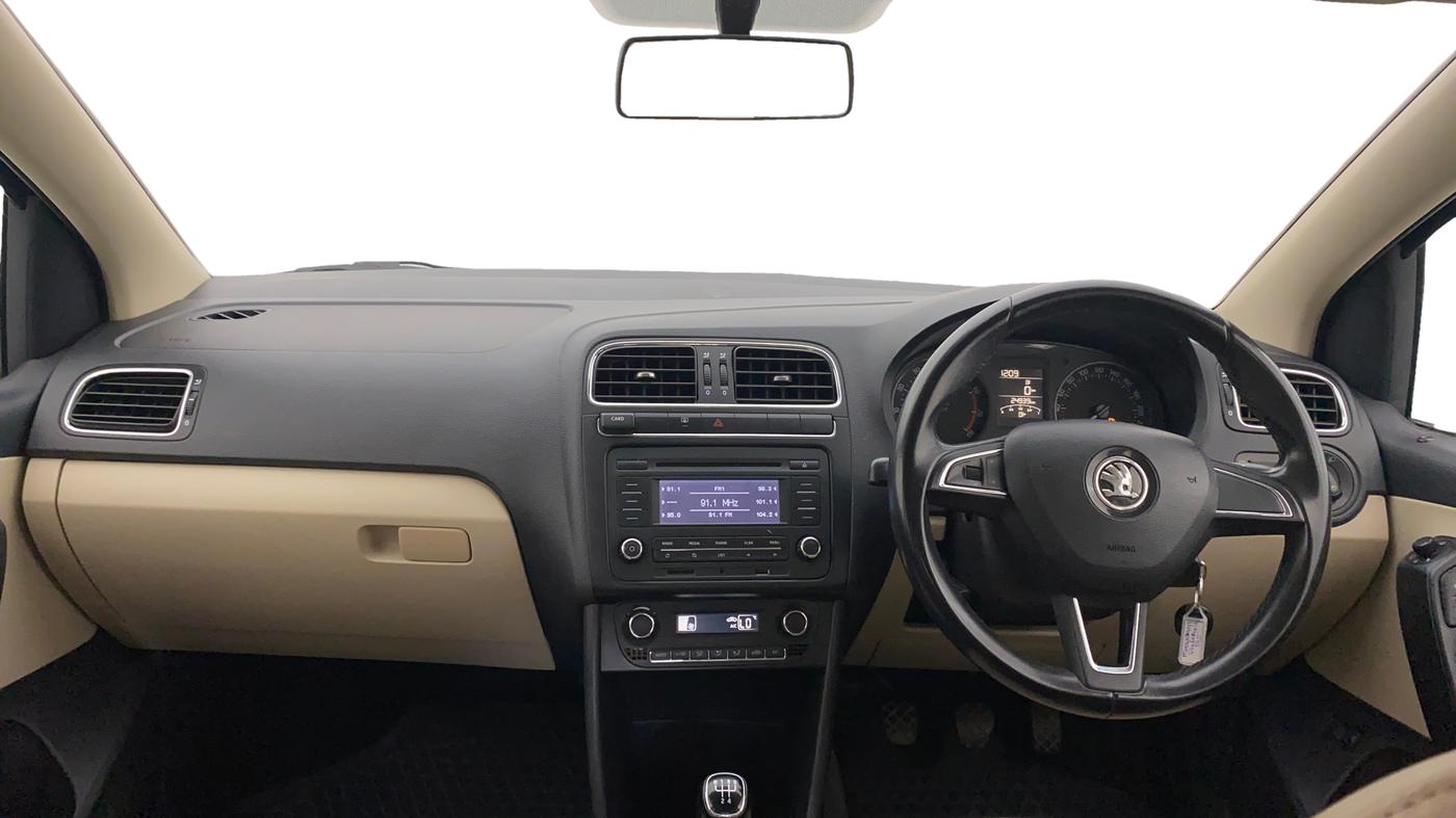 2018 Skoda Rapid AMBITION 1.6 MPI MT, Petrol, Manual, 24,931 km, Dashboard
