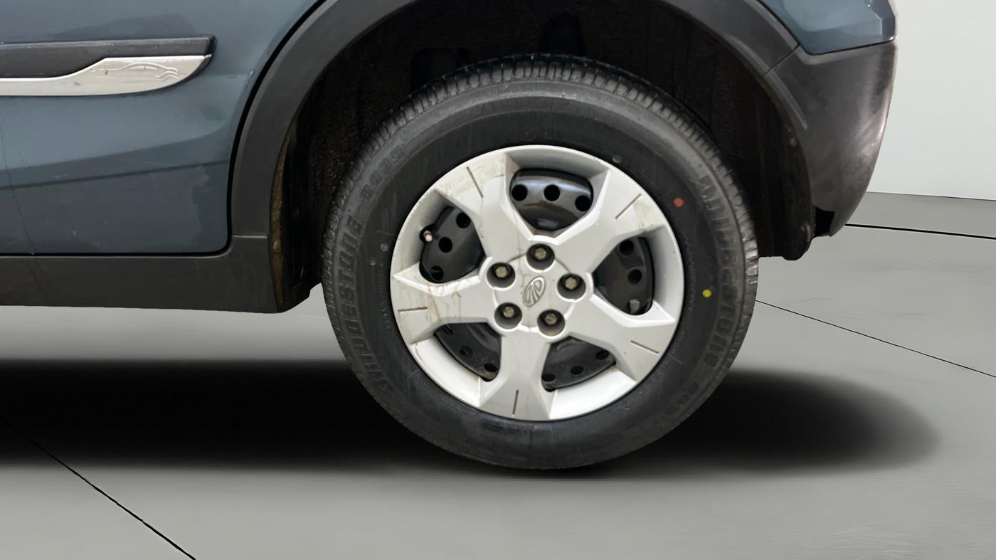 2021 Mahindra XUV300 W6 1.2 PETROL, Petrol, Manual, 54,459 km, Left Rear Wheel