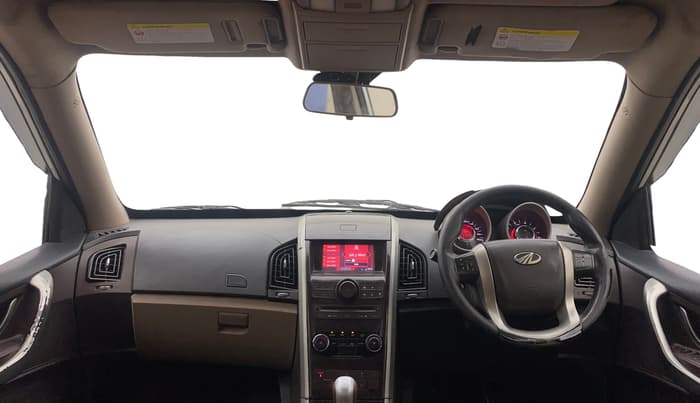 2013 Mahindra XUV500 W8, Diesel, Manual, 97,265 km, Dashboard