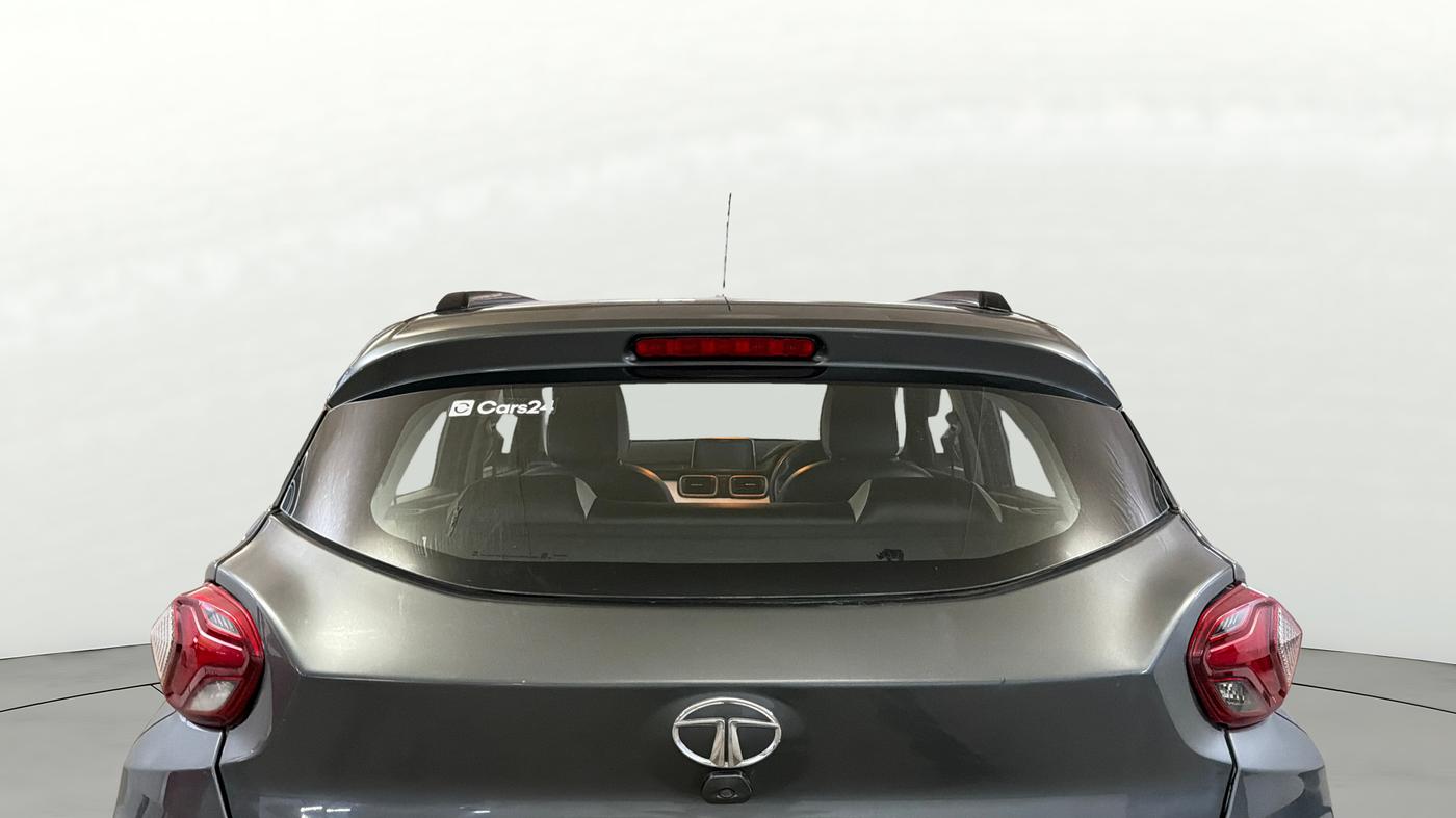 2022 Tata PUNCH ACCOMPLISHED AMT, Petrol, Automatic, 61,170 km, Rear Windshield