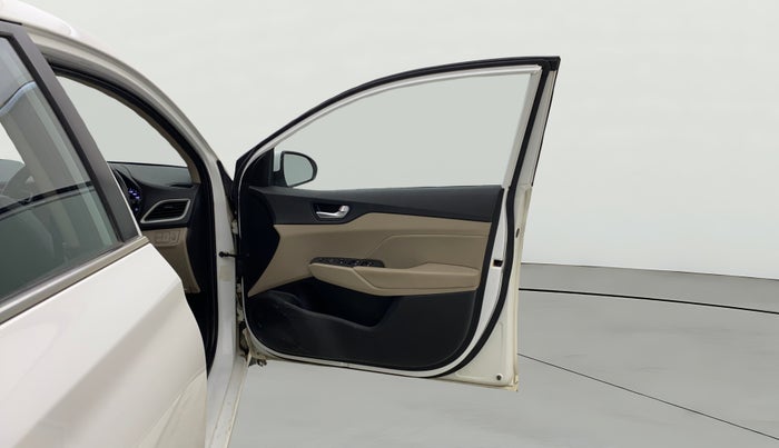 2019 Hyundai Verna 1.6 VTVT SX O, Petrol, Manual, 34,916 km, RHS Front Door