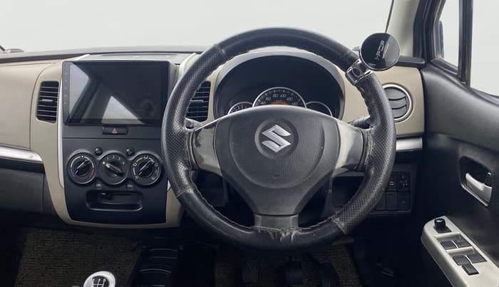 2015 Maruti Wagon R 1.0 VXI, Petrol, Manual, 68,413 km, Steering Wheel Close Up