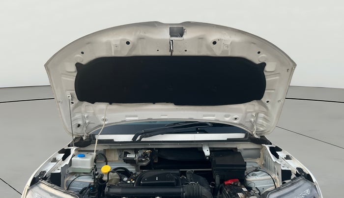 2024 Renault Kwid RXT 1.0 AMT, Petrol, Automatic, 18,999 km, Open Bonet