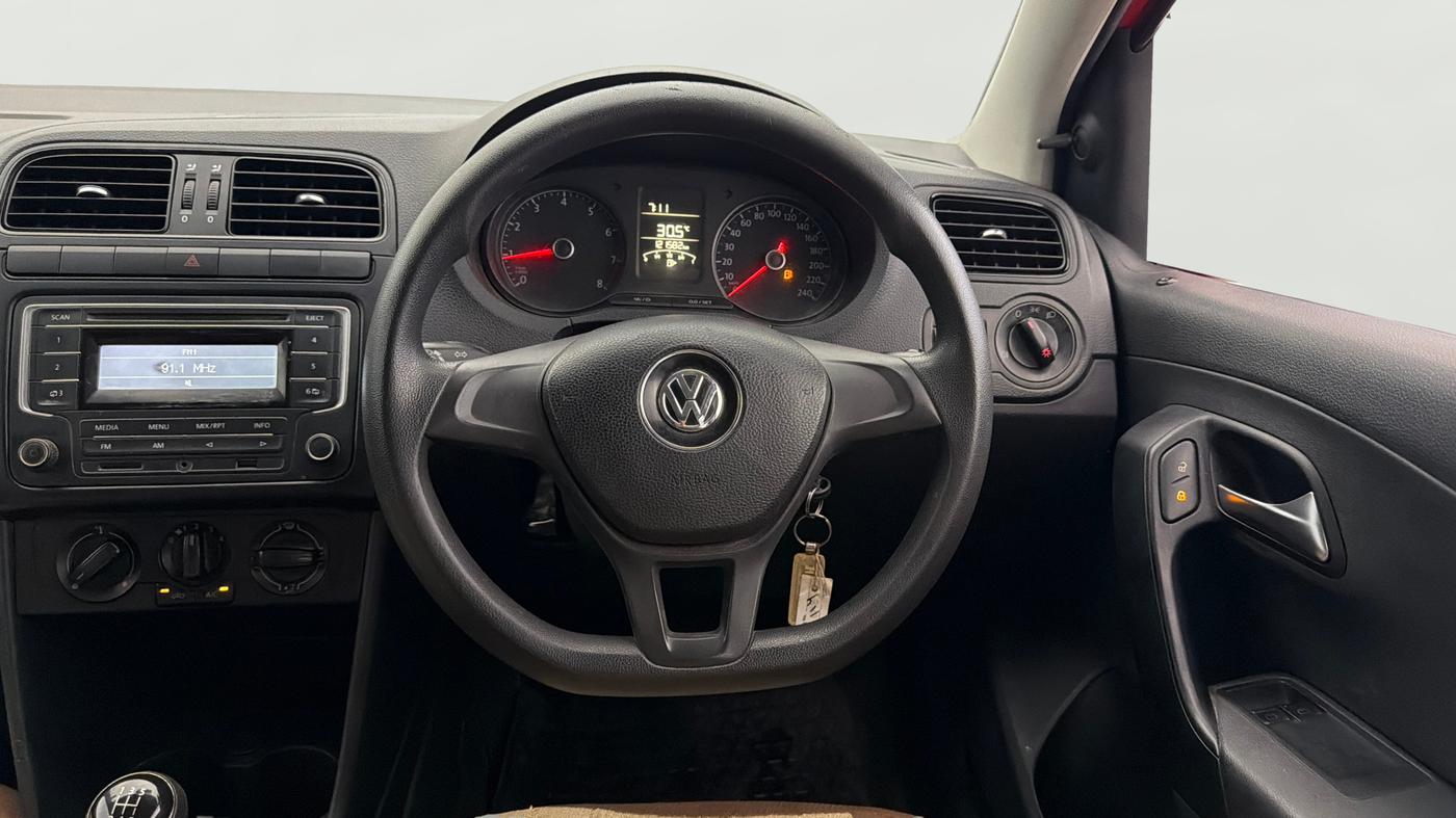 2021 Volkswagen Polo TRENDLINE 1.0L, Petrol, Manual, 1,21,569 km, Steering Wheel Close Up