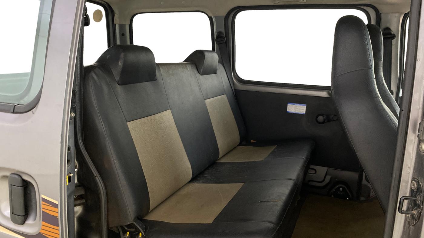 2022 Maruti Eeco 5 STR AC (O), Petrol, Manual, 18,201 km, Right Side Rear Door Cabin
