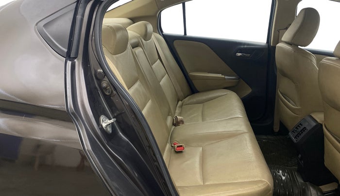 2014 Honda City 1.5L I-DTEC VX, Diesel, Manual, 1,10,754 km, Right Side Rear Door Cabin