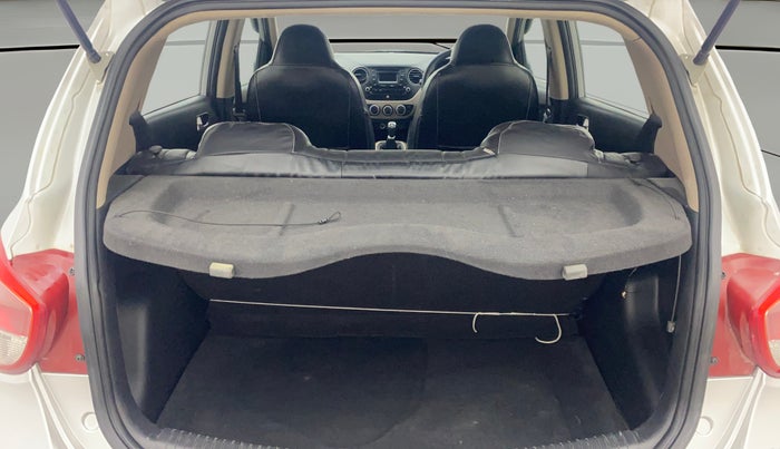 2016 Hyundai Grand i10 SPORTZ 1.2 KAPPA VTVT, Petrol, Manual, 63,843 km, Boot Open Zoomed View