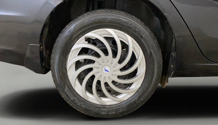 2014 Maruti Ciaz VXI+, Petrol, Manual, 91,661 km, Right Rear Wheel