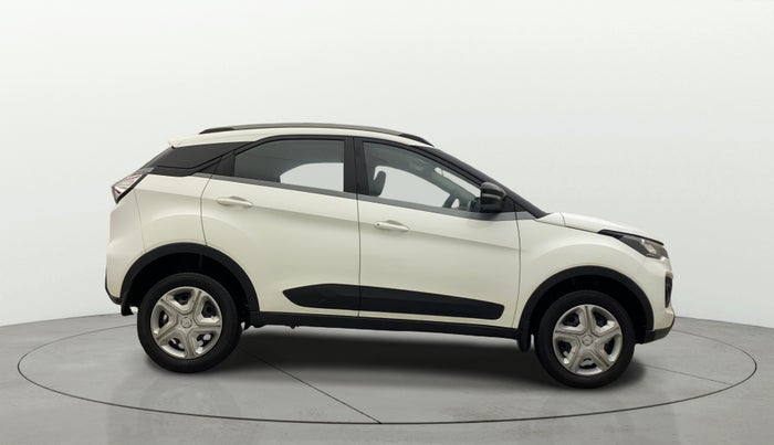 2022 Tata NEXON XZ PETROL, Petrol, Manual, 33,081 km, Right Side View