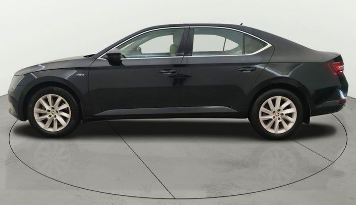 2016 Skoda Superb L&K 1.8 TSI AT, Petrol, Automatic, 1,00,251 km, Left Side