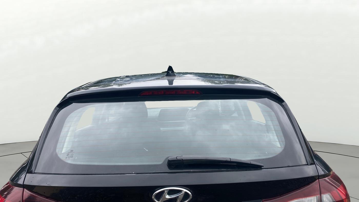 2022 Hyundai NEW I20 ASTA (O) 1.2 AT, Petrol, Automatic, 37,076 km, Rear Windshield