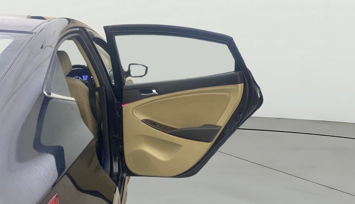 2014 Hyundai Verna FLUIDIC 1.6 CRDI SX OPT, Diesel, Manual, 51,472 km, RHS Rear Door