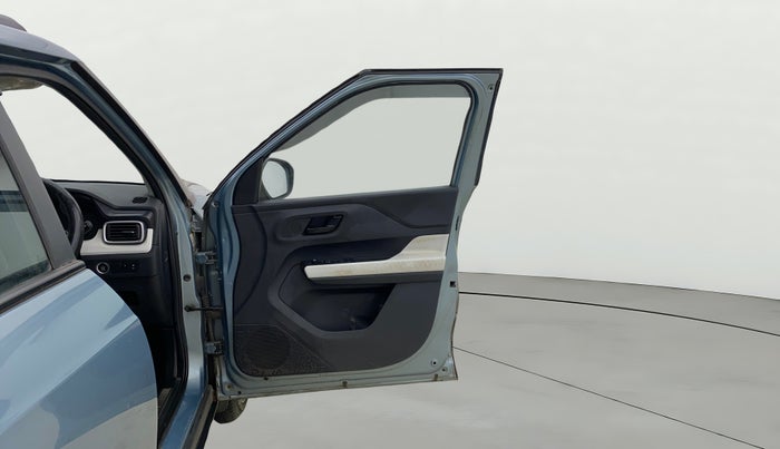 2023 Tata PUNCH ACCOMPLISHED DAZZLE SUNROOF CNG MT, CNG, Manual, 90,529 km, RHS Front Door