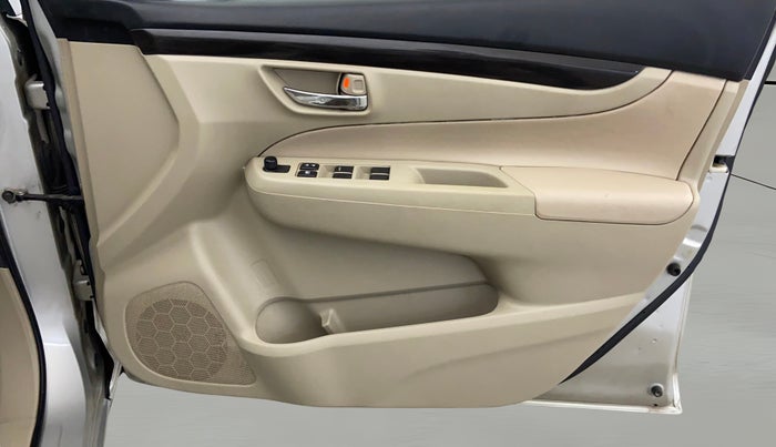 2015 Maruti Ciaz VXI+, Petrol, Manual, 78,414 km, Driver Side Door Panels Control
