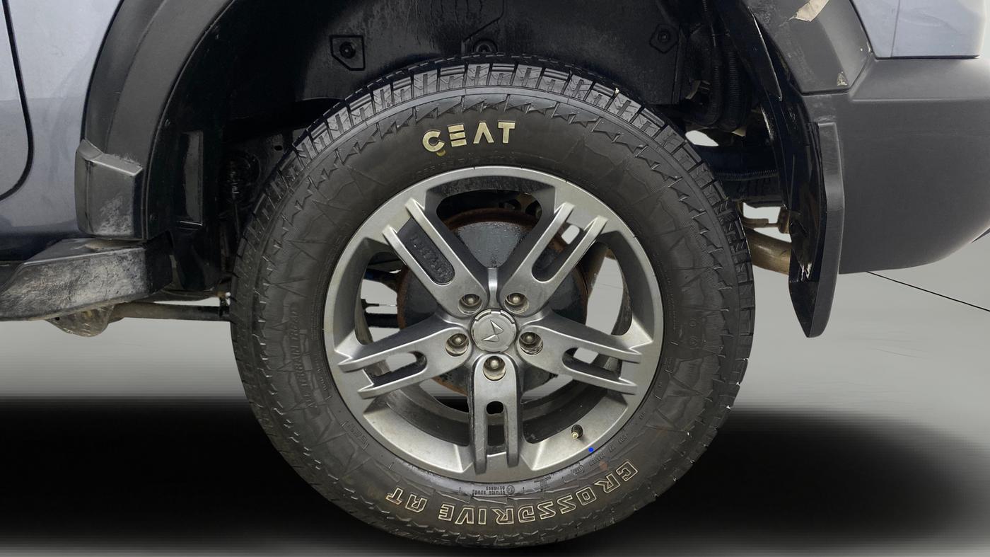 2023 Mahindra Thar LX HT PETROL 4WD MT, Petrol, Manual, 25,666 km, Left Rear Wheel