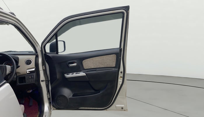 2015 Maruti Wagon R 1.0 VXI, Petrol, Manual, 1,32,558 km, RHS Front Door