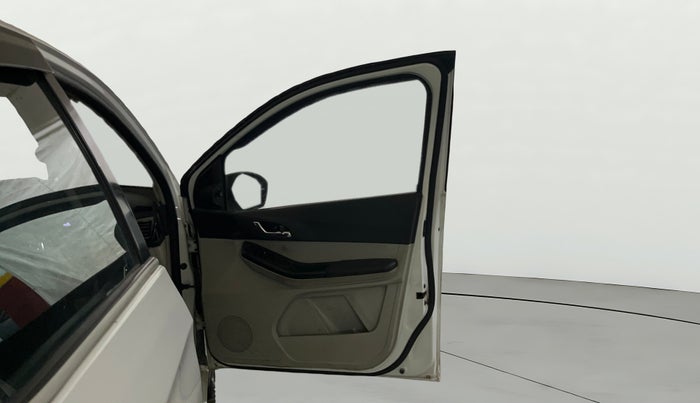 2022 Tata Tiago XZ PLUS PETROL, Petrol, Manual, 83,247 km, RHS Front Door