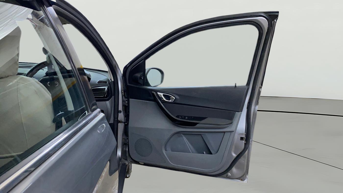 2018 Tata TIGOR XZA PETROL, Petrol, Automatic, 29,322 km, RHS Front Door