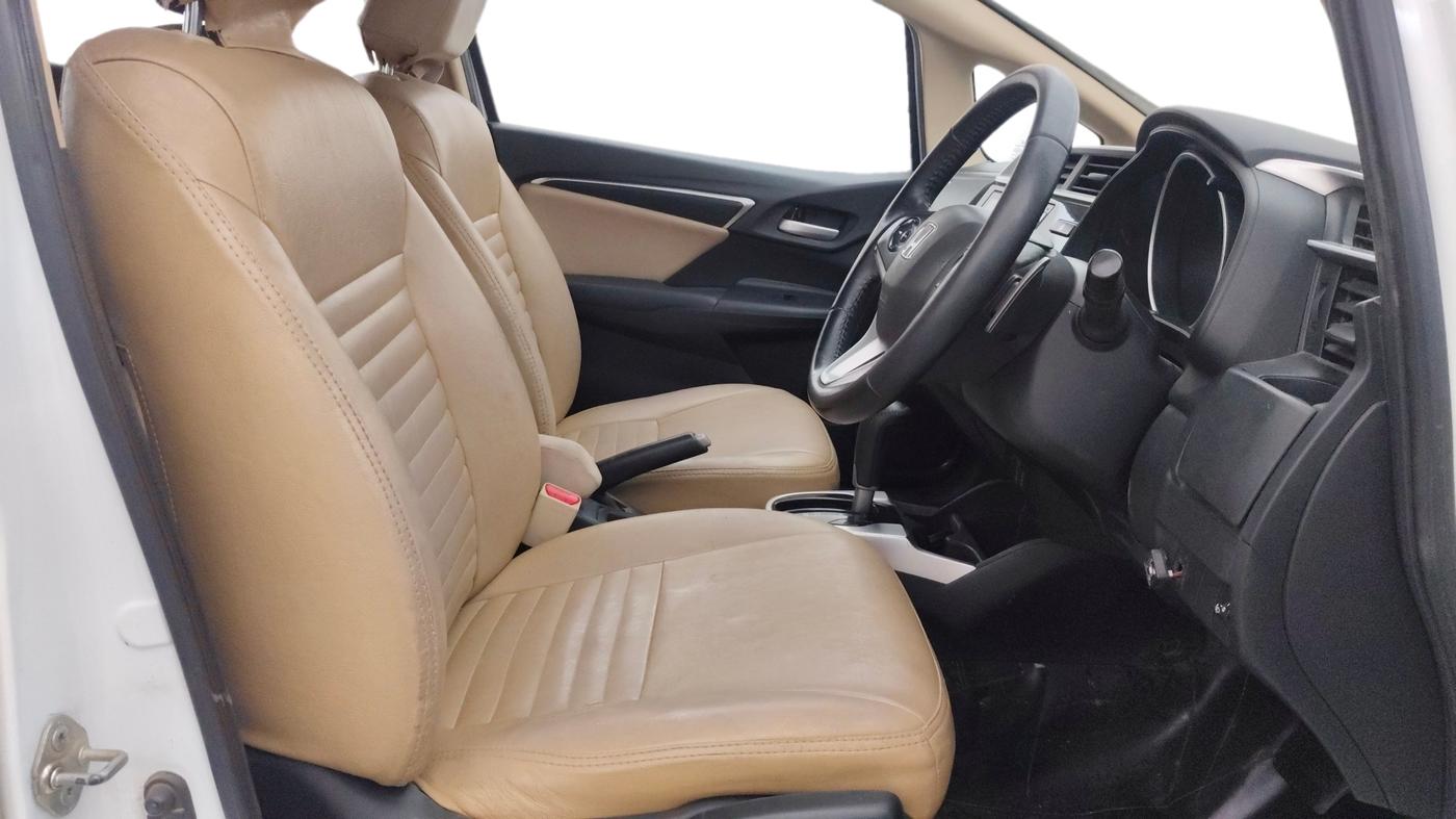 2019 Honda Jazz 1.2L I-VTEC VX CVT, Petrol, Automatic, 1,05,929 km, Right Side Front Door Cabin