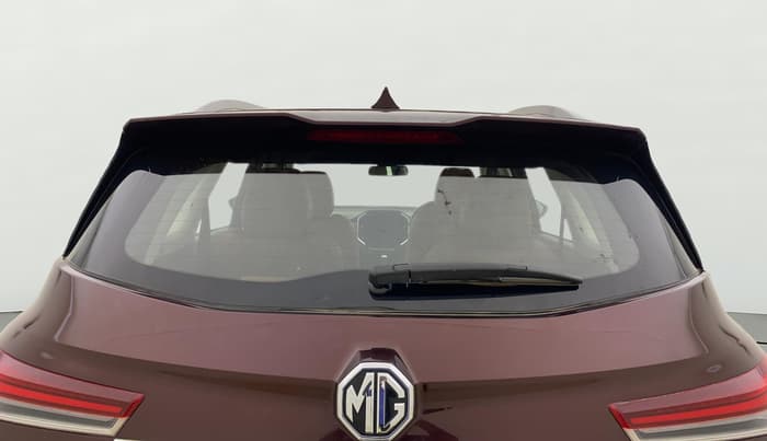 2021 MG HECTOR PLUS SHARP 1.5 PETROL TURBO HYBRID MT 6-STR, Petrol, Manual, 83,498 km, Rear Windshield