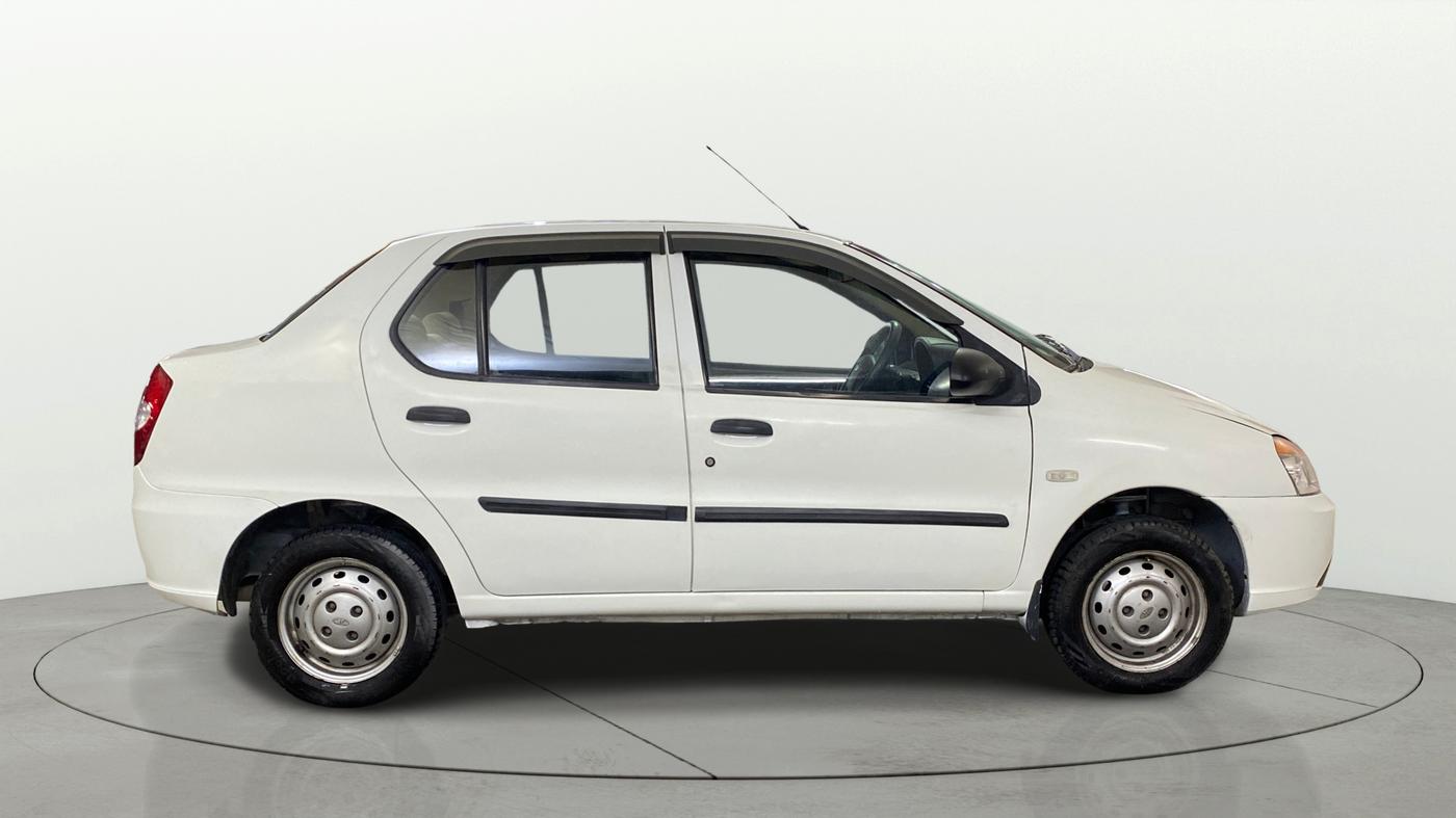 2017 Tata Indigo ECS GLS, CNG, Manual, 70,171 km, Right Side View