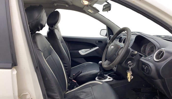 2014 Ford Figo ZXI 1.4 DIESEL, Diesel, Manual, 1,14,390 km, Right Side Front Door Cabin