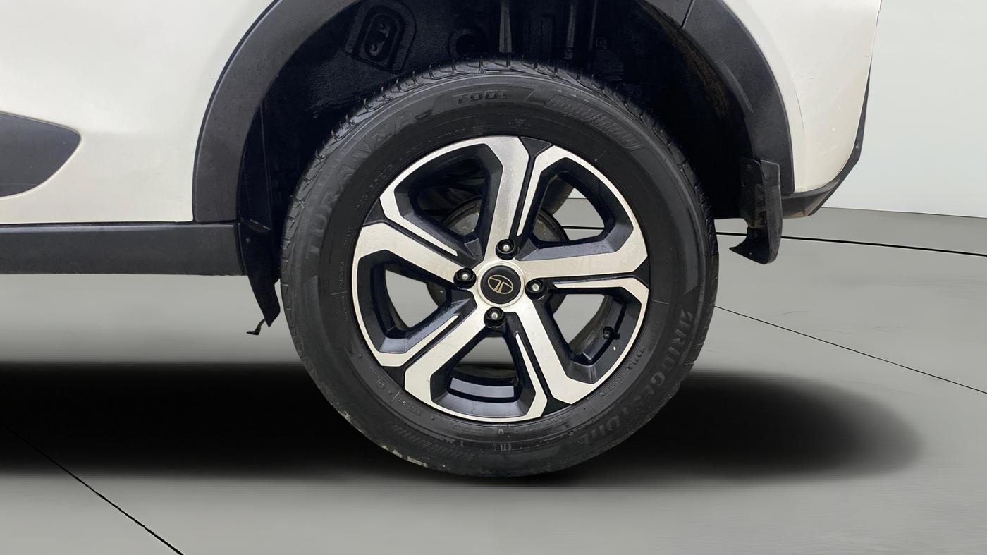 2023 Tata NEXON XZ PLUS DIESEL, Diesel, Manual, 1,38,752 km, Left Rear Wheel
