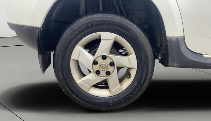 2013 Renault Duster 85 PS RXL DIESEL, Diesel, Manual, 1,07,789 km, Right Rear Wheel