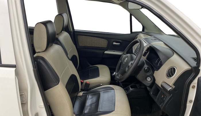 2014 Maruti Wagon R 1.0 VXI, Petrol, Manual, 55,818 km, Right Side Front Door Cabin