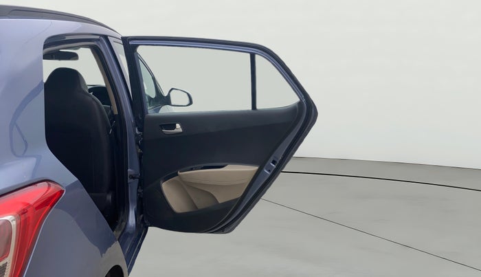 2015 Hyundai Grand i10 ASTA 1.1 CRDI, Diesel, Manual, 1,33,575 km, RHS Rear Door