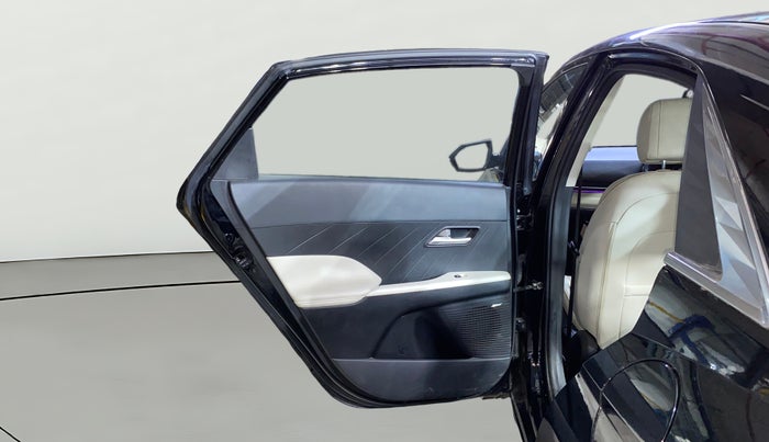 2024 Hyundai Verna SX (O) 1.5 MPI MT, Petrol, Manual, 9,359 km, LHS Rear Door