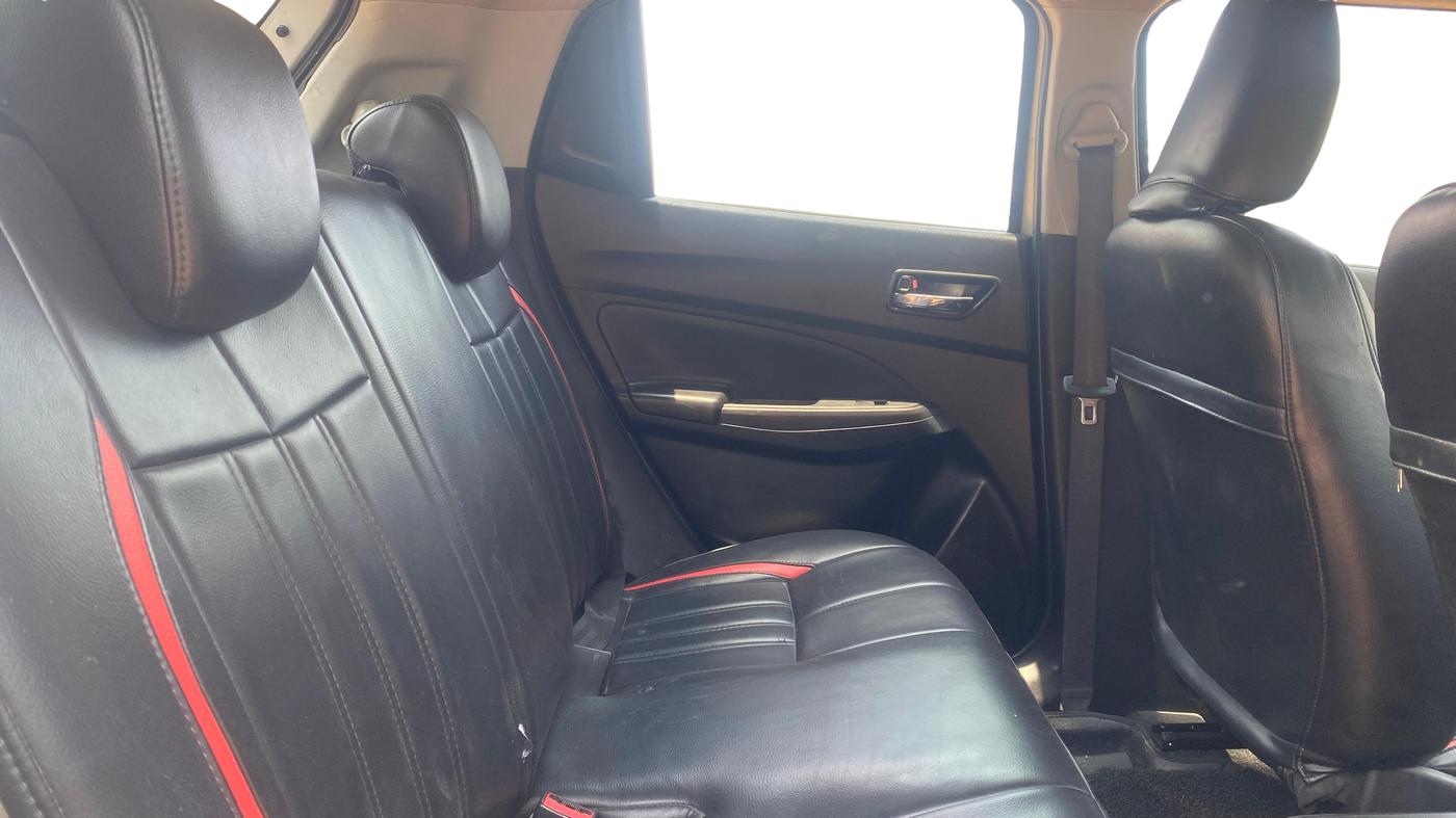 2018 Maruti Swift ZXI, Petrol, Manual, 60,408 km, Right Side Rear Door Cabin