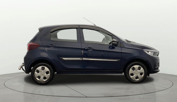 2022 Tata Tiago XT (O) PETROL, Petrol, Manual, 2,819 km, Right Side View