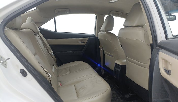 2014 Toyota Corolla Altis VL CVT PETROL, Petrol, Automatic, 47,774 km, Right Side Rear Door Cabin