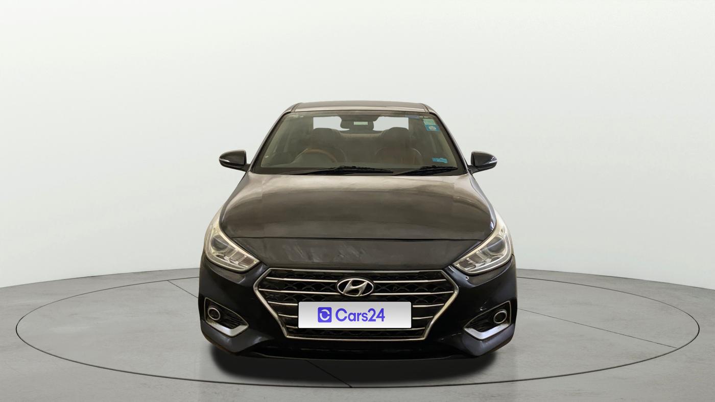 2017 Hyundai Verna 1.6 VTVT SX, Petrol, Manual, 1,06,054 km, Front