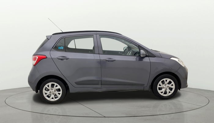 2017 Hyundai Grand i10 SPORTZ (O) 1.2 KAPPA VTVT, Petrol, Manual, 35,960 km, Right Side View