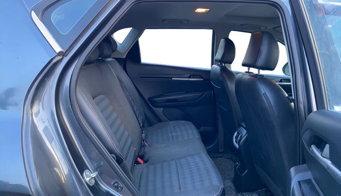 2023 KIA SONET HTK PLUS 1.0 IMT, Petrol, Manual, 22,001 km, Right Side Rear Door Cabin