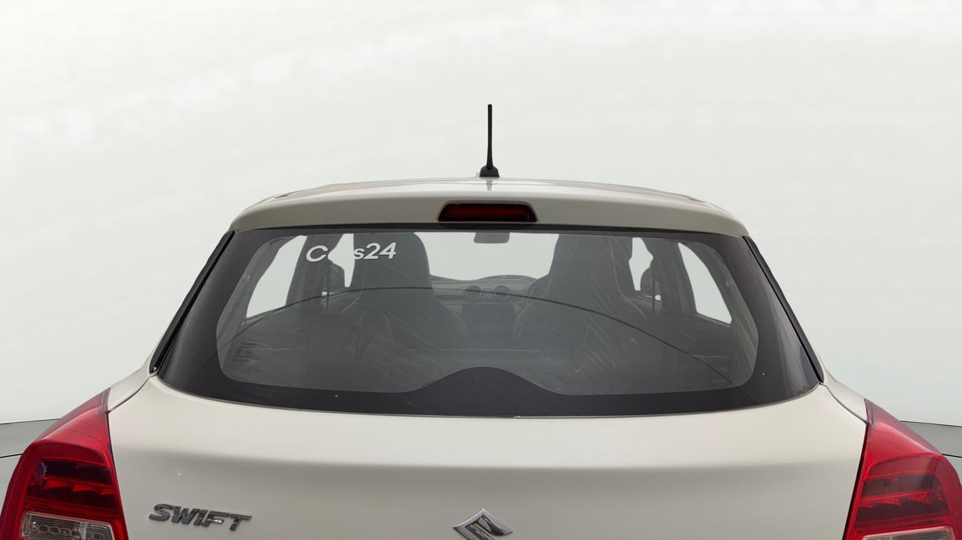 2018 Maruti Swift LXI, CNG, Manual, 88,201 km, Rear Windshield