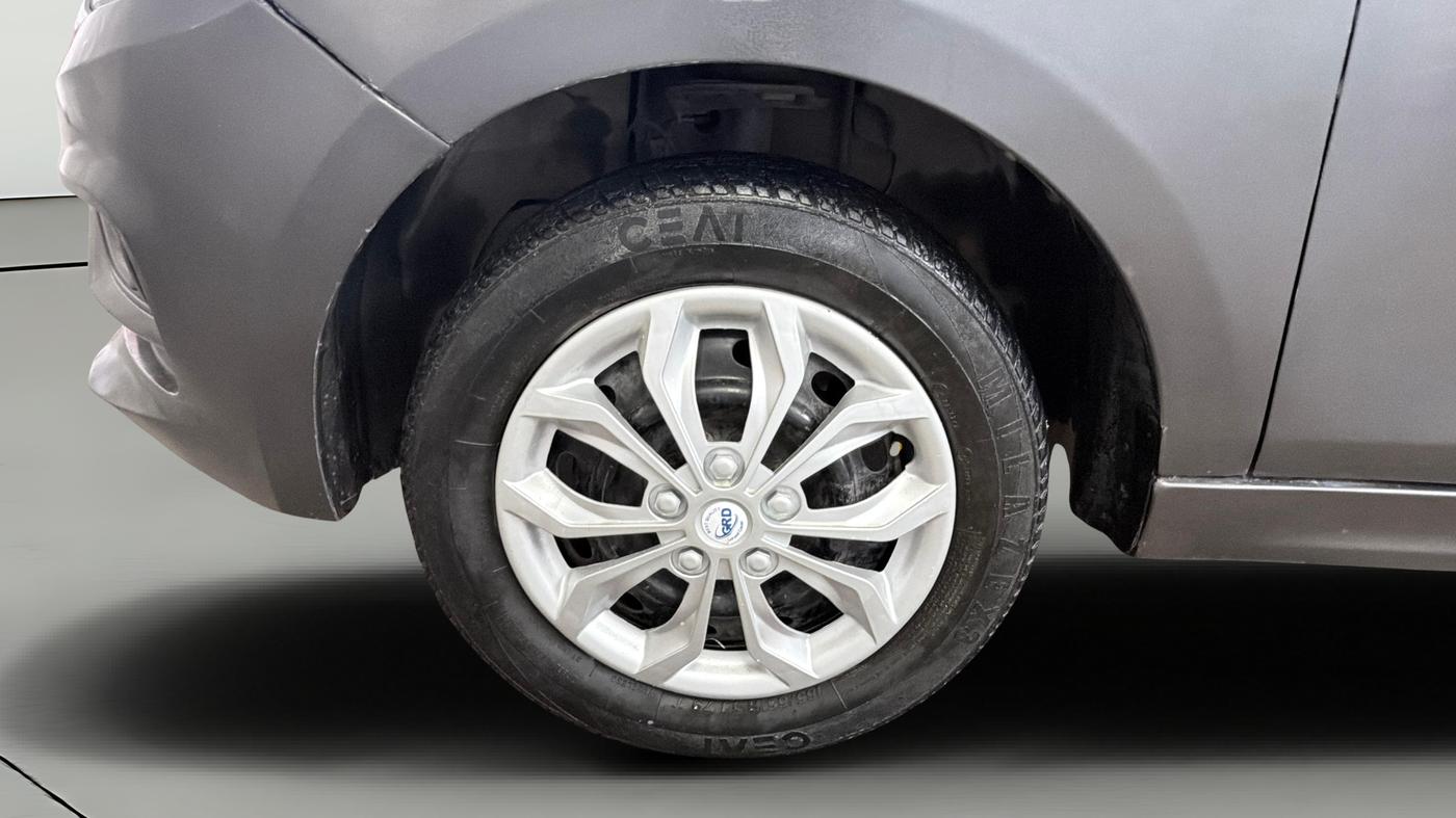 2022 Tata Tiago XT CNG, CNG, Manual, 51,068 km, Left Front Wheel