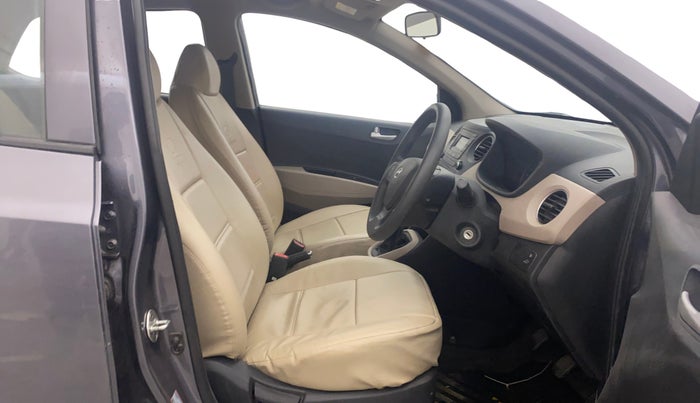 2016 Hyundai Grand i10 SPORTZ 1.2 KAPPA VTVT, Petrol, Manual, 25,890 km, Right Side Front Door Cabin