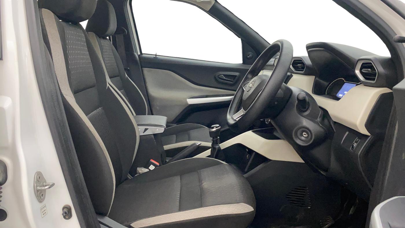 2021 Nissan MAGNITE XE, Petrol, Manual, 46,045 km, Right Side Front Door Cabin