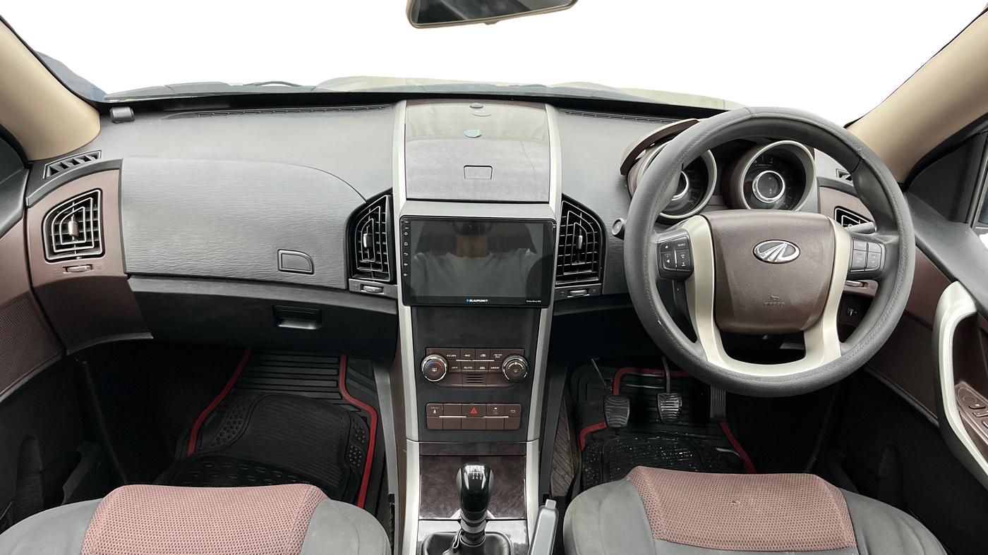 2014 Mahindra XUV500 W6, Diesel, Manual, 69,635 km, Dashboard